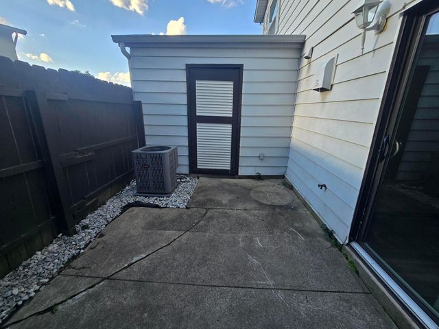 2508 Nassau Drive, 32E, Columbus, OH 43232