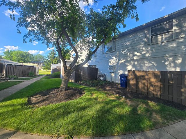2508 Nassau Drive, 32E, Columbus, OH 43232