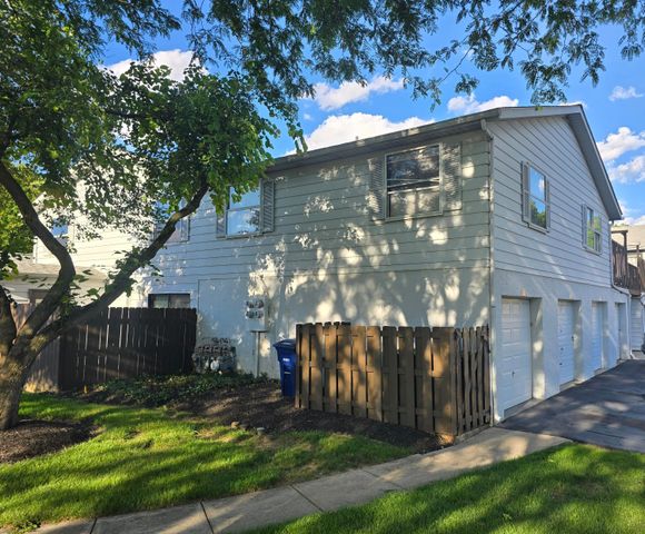2508 Nassau Drive, 32E, Columbus, OH 43232