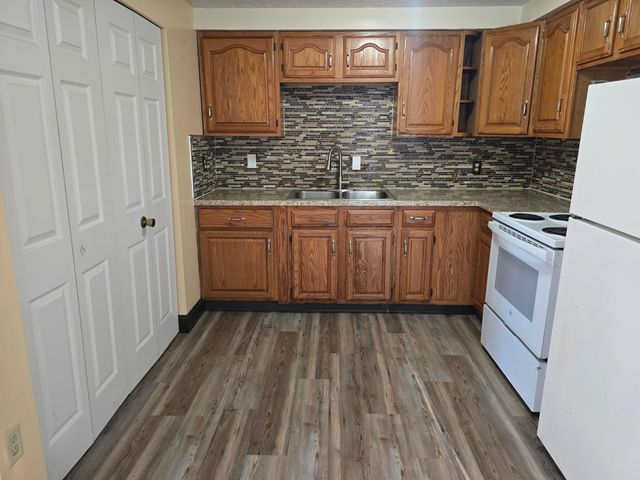 2508 Nassau Drive, 32E, Columbus, OH 43232