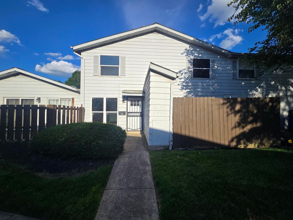 2508 Nassau Drive, 32E, Columbus, OH 43232