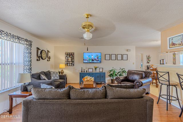 1551 SEMINOLE Drive, El Paso, TX 79928