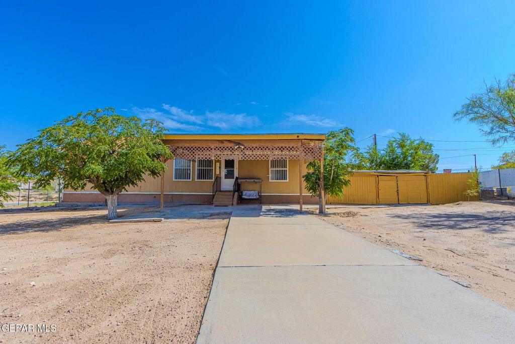 1551 SEMINOLE Drive, El Paso, TX 79928