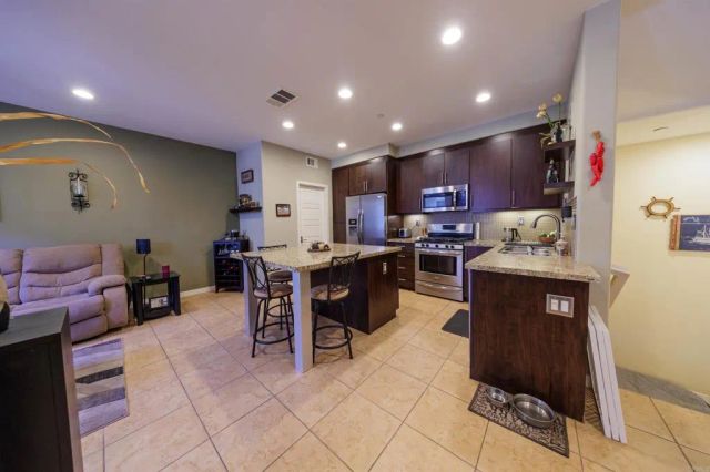 2118 Cosmo Way, San Marcos, CA 92078