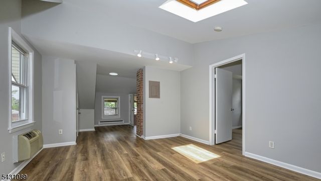 13 Parkway West, Caldwell Boro Twp., NJ 07006