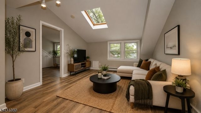 13 Parkway West, Caldwell Boro Twp., NJ 07006