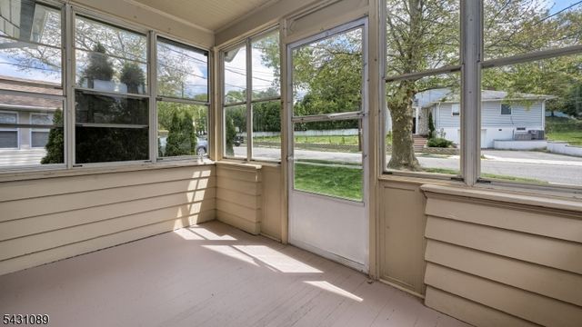 13 Parkway West, Caldwell Boro Twp., NJ 07006