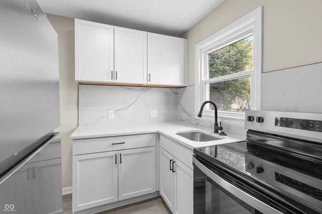 113 S 8th Avenue, Beech Grove, IN 46107