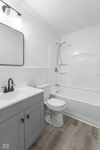 113 S 8th Avenue, Beech Grove, IN 46107