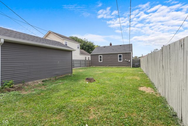 113 S 8th Avenue, Beech Grove, IN 46107