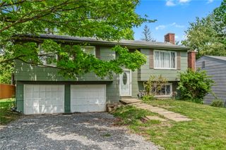1148 Marble Dr, Moon/crescent Twp, PA 15046