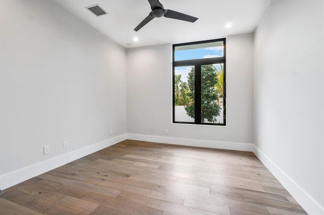 315 Ellamar Road, West Palm Beach, FL 33405