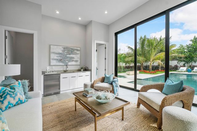315 Ellamar Road, West Palm Beach, FL 33405