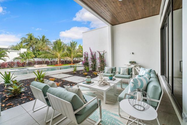 315 Ellamar Road, West Palm Beach, FL 33405