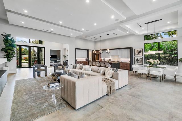 315 Ellamar Road, West Palm Beach, FL 33405
