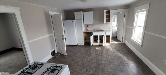 11704 Matherson Avenue, Cleveland, OH 44135