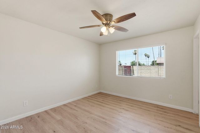 612 W FARMDALE Avenue, Mesa, AZ 85210