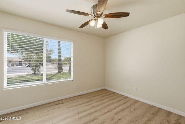 612 W FARMDALE Avenue, Mesa, AZ 85210