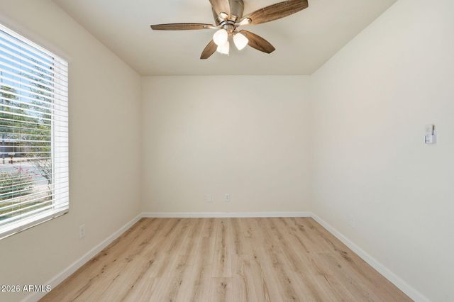 612 W FARMDALE Avenue, Mesa, AZ 85210