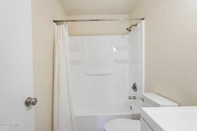 612 W FARMDALE Avenue, Mesa, AZ 85210