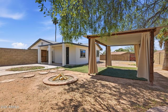 612 W FARMDALE Avenue, Mesa, AZ 85210
