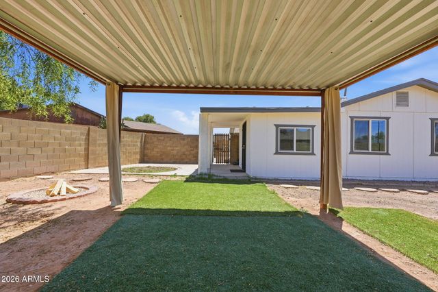 612 W FARMDALE Avenue, Mesa, AZ 85210