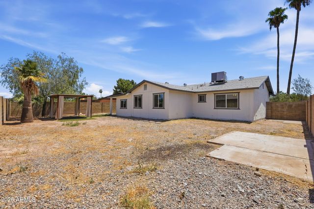 612 W FARMDALE Avenue, Mesa, AZ 85210