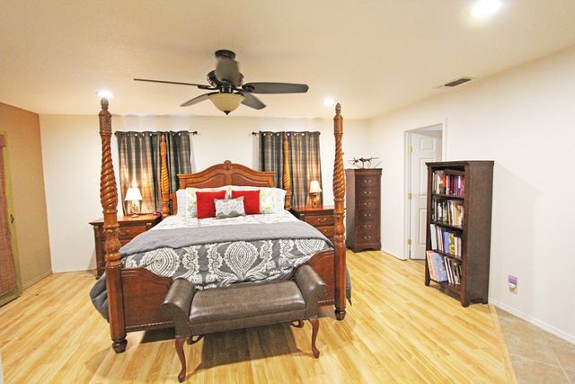 514 E John W Rd, Alpine, TX 79830