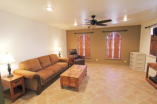 514 E John W Rd, Alpine, TX 79830