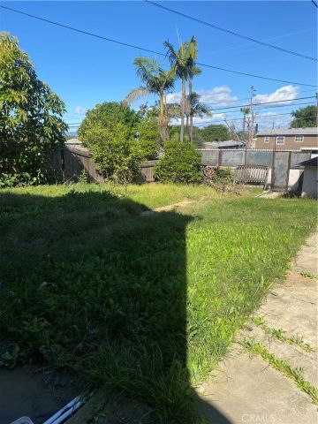 2115 W 102nd, Los Angeles, CA 90047