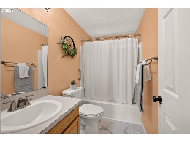 1801 Sw TAMARACK St, Mc Minnville, OR 97128