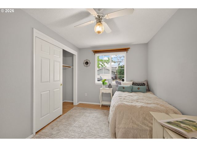 1801 Sw TAMARACK St, Mc Minnville, OR 97128