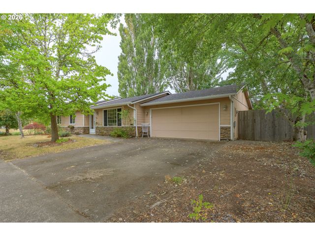 1801 Sw TAMARACK St, Mc Minnville, OR 97128
