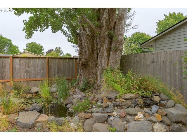 1801 Sw TAMARACK St, Mc Minnville, OR 97128