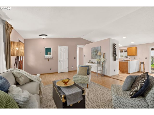 1801 Sw TAMARACK St, Mc Minnville, OR 97128