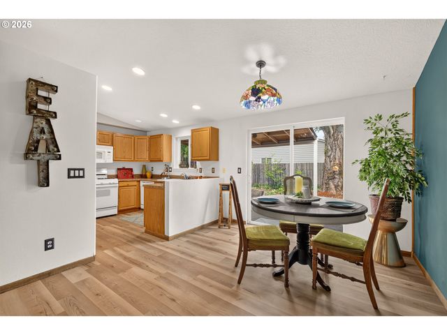 1801 Sw TAMARACK St, Mc Minnville, OR 97128