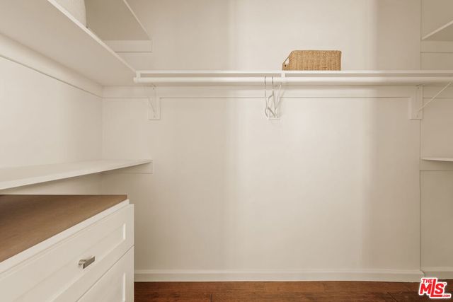 5124 S Corning Avenue, Los Angeles, CA 90056