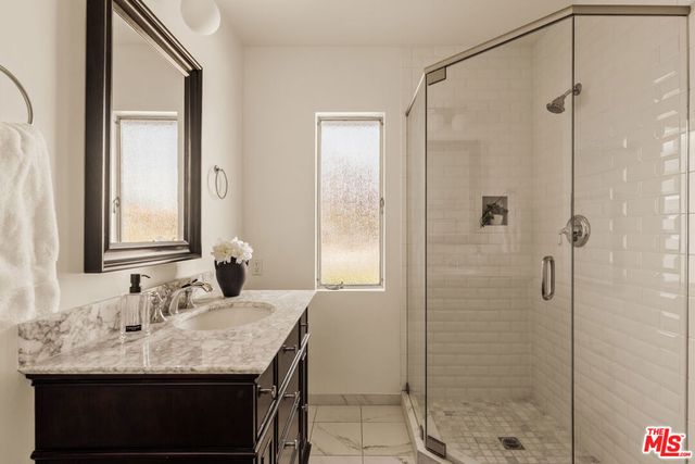 5124 S Corning Avenue, Los Angeles, CA 90056