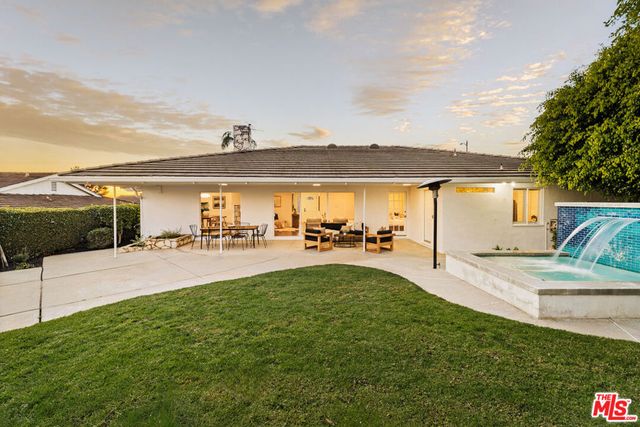 5124 S Corning Avenue, Los Angeles, CA 90056