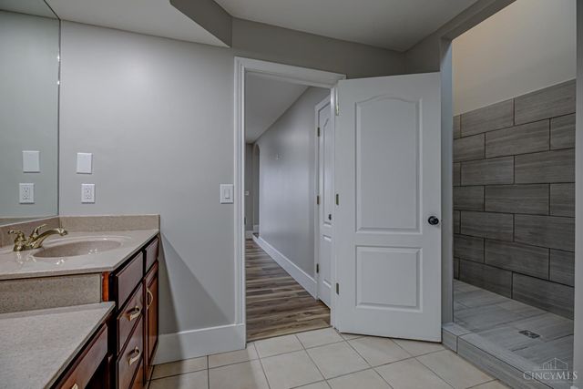 713 Heritage Drive, Trenton, OH 45067