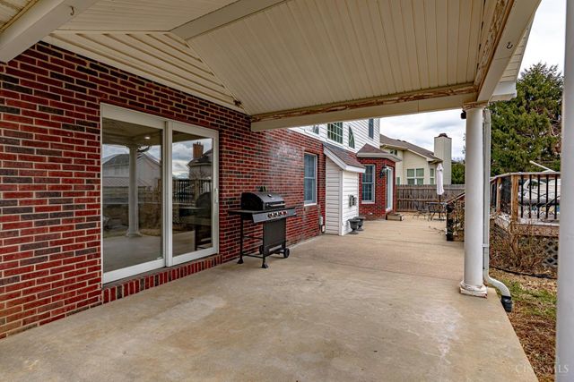 713 Heritage Drive, Trenton, OH 45067