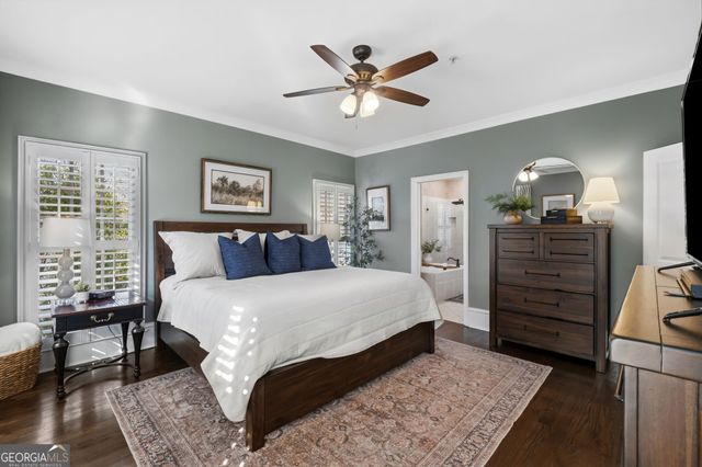 709 Hammond Drive, Woodstock, GA 30188