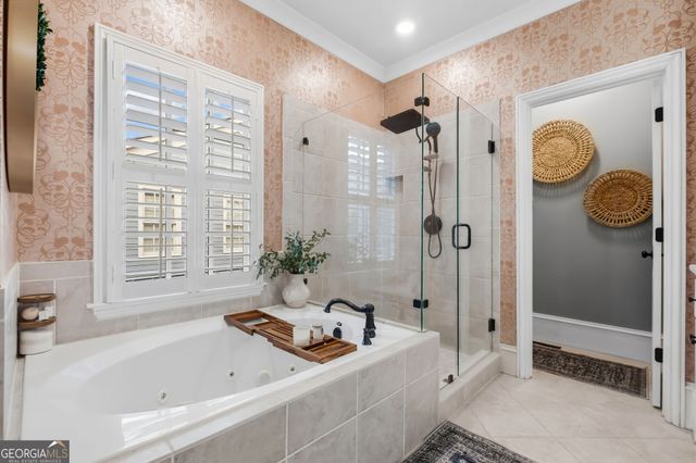 709 Hammond Drive, Woodstock, GA 30188