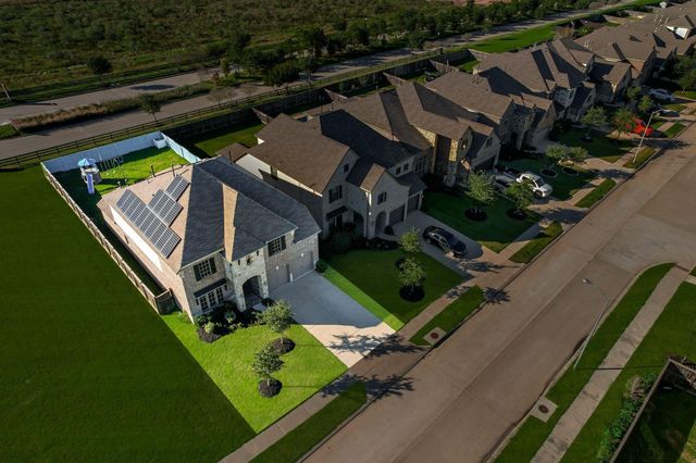 9881 Western Sky Drive, Brookshire, TX 77423