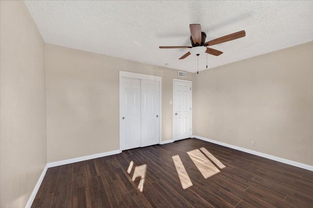 1524 W Fountain Way, Fresno, CA 93705