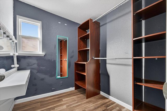 1524 W Fountain Way, Fresno, CA 93705