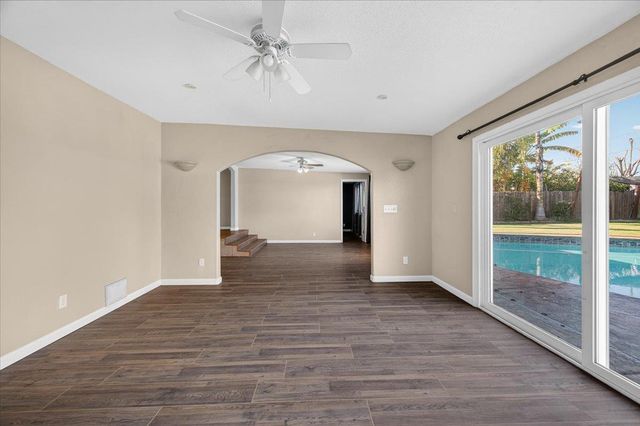 1524 W Fountain Way, Fresno, CA 93705