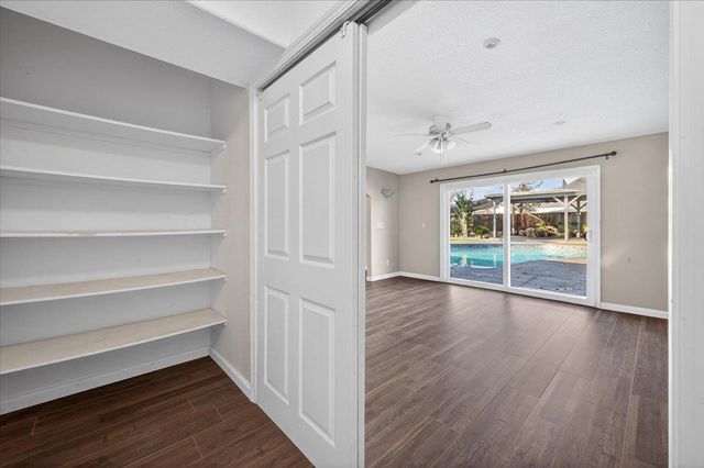 1524 W Fountain Way, Fresno, CA 93705