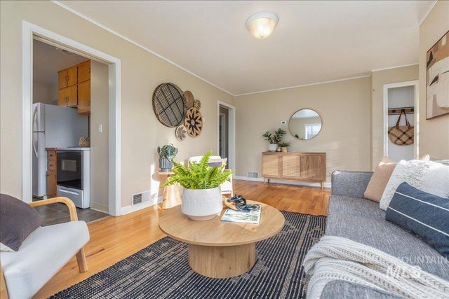 1733 S Shoshone St, Boise, ID 83705