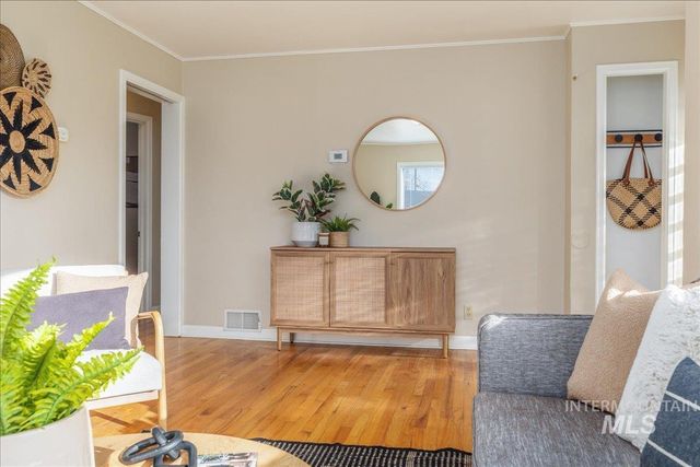 1733 S Shoshone St, Boise, ID 83705